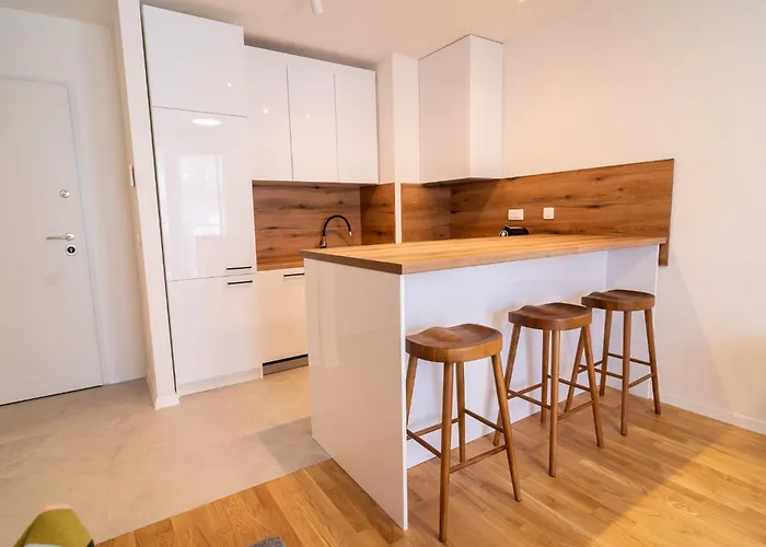 Mila Apartment By Belmont Realty